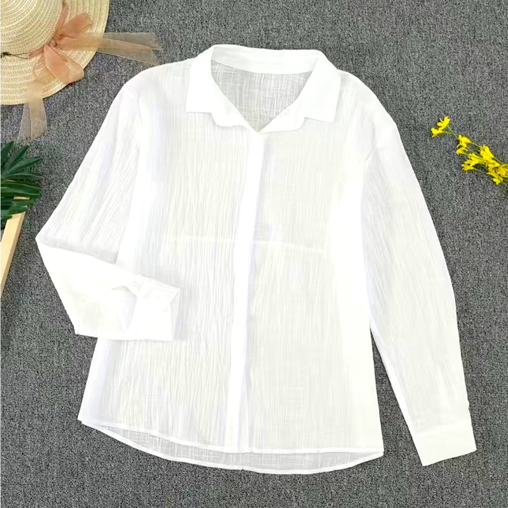 Brand new Button Woman Long sleeve shirt